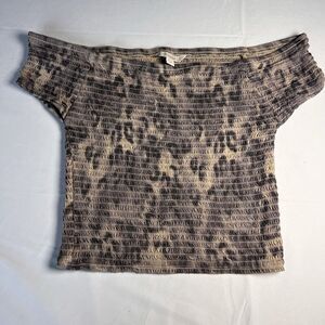 Guess Animal Print Off Shoulder Smocked Crop Top Women's Medium Weekend Casual